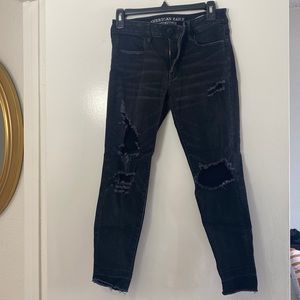 American Eagle light wash black distressed 7/8 length skinny jeans